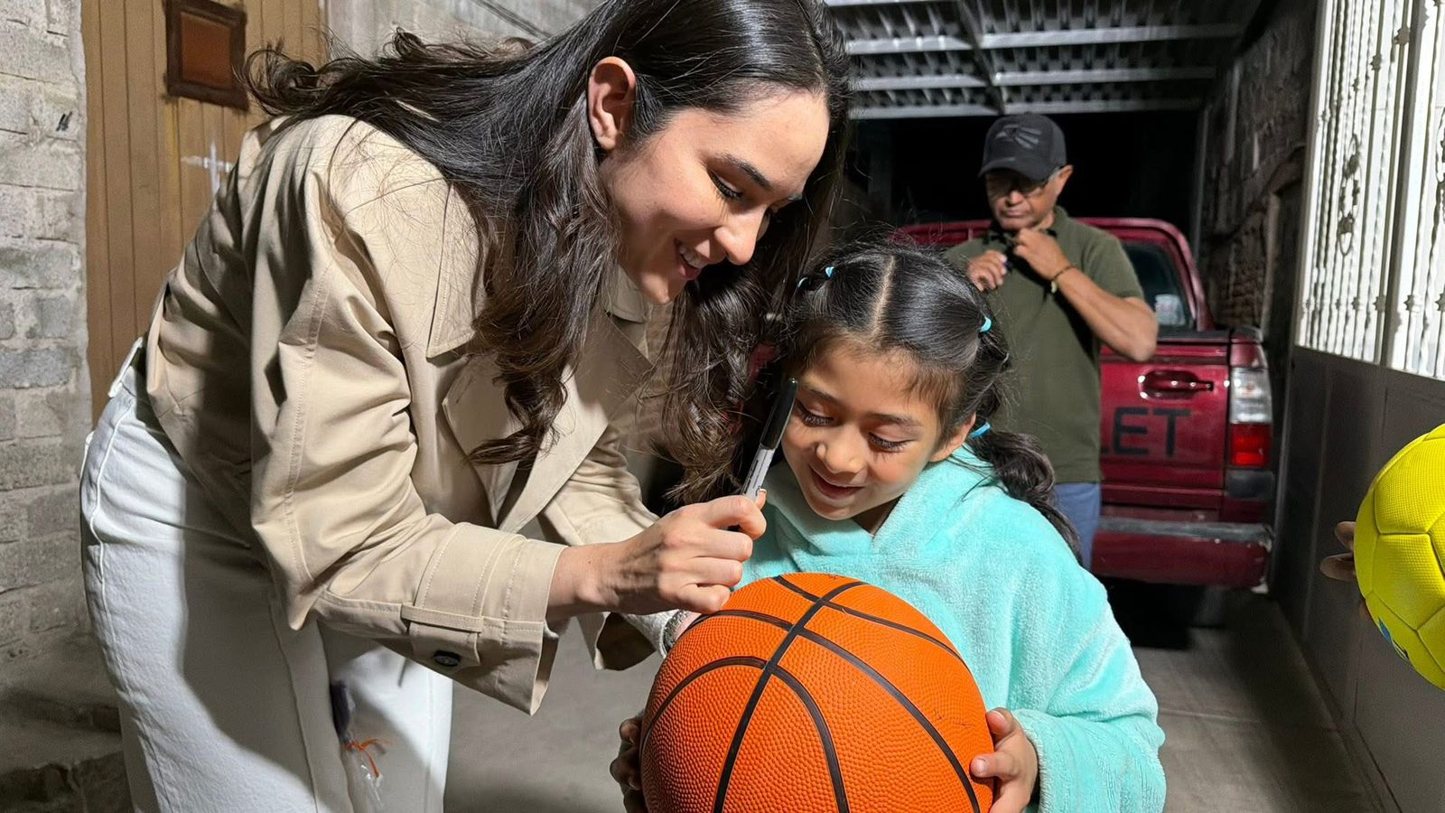 - Deme su autógrafo como la próxima presidenta de Guadalupe