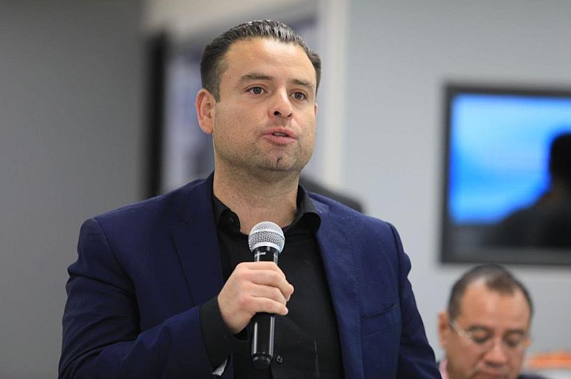 INSISTE MIGUEL VARELA EN APROBACIÓN DE INICIATIVAS EN BENEFICIO DE POLICÍAS