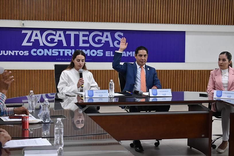 INSTALAN COMISIÓN DE ASUNTOS INTERNACIONALES Y VINCULACIÓN EN LA CAPITAL
