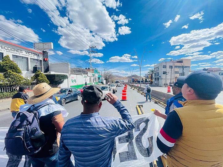 Intensifica movimiento magisterial protestas con bloqueos y toma de casetas