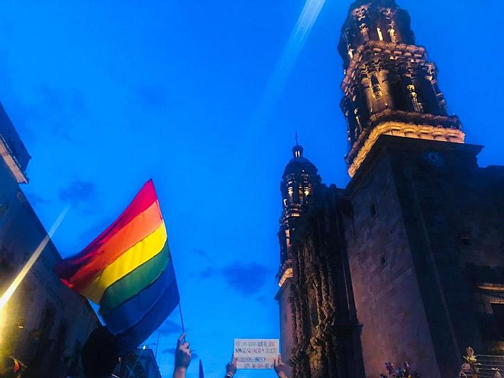 INUNDA LA MAREA MULTICOLOR EL CENTRO HISTÓRICO