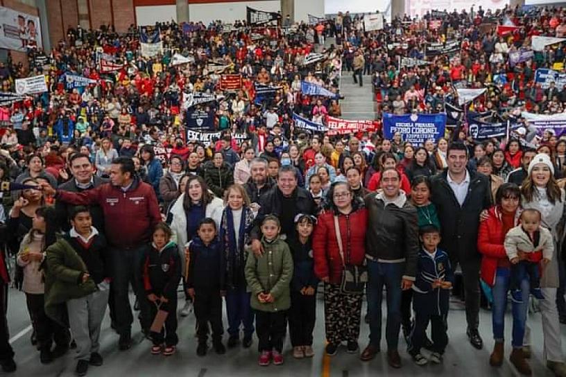 INVIERTEN 15 MDP EN UNIFORMES ESCOLARES 