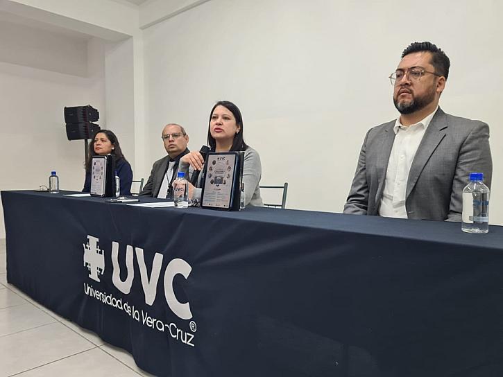 INVITAN A FORO SOBRE COMERCIO INTERNACIONAL EN LA UVC 