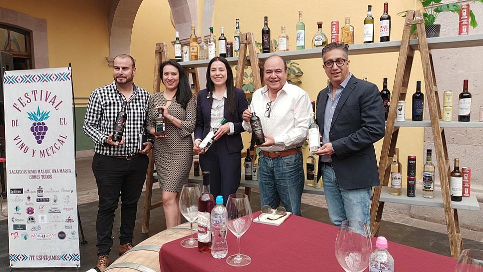 INVITAN AL FESTIVAL DEL VINO Y MEZCAL 2024 