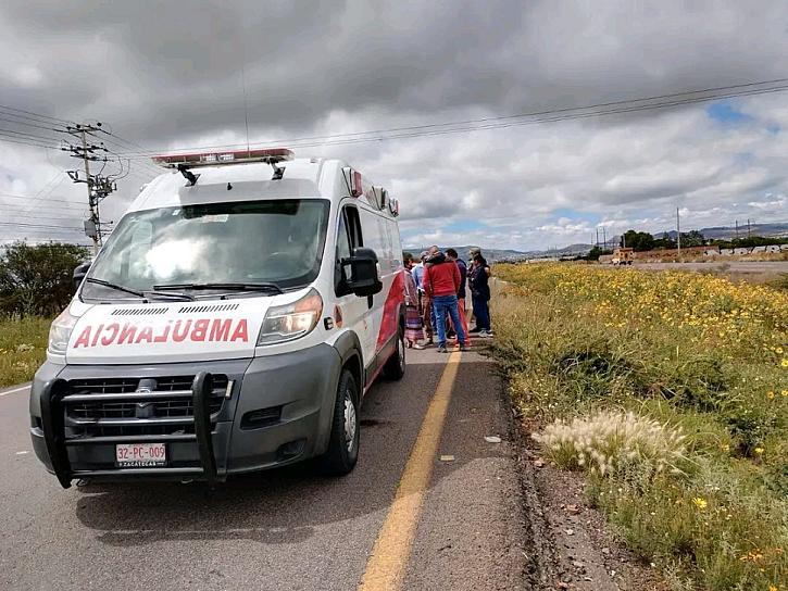 SUFRE PAREJA ACCIDENTE EN MOTOCICLETA