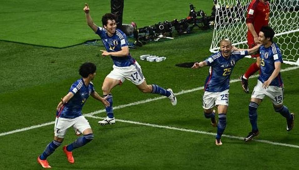 JAPÓN VENCE A ESPAÑA 2-1