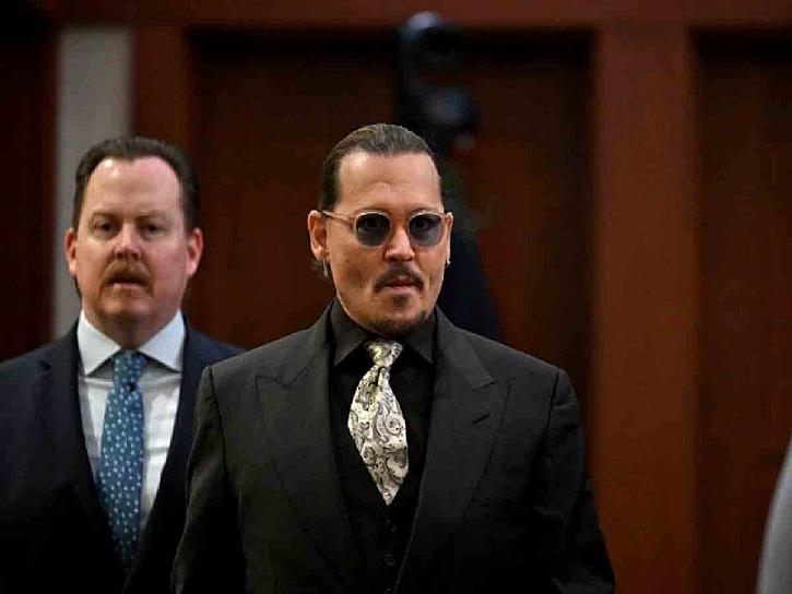 ASEGURA DOCTOR DE JOHNNY DEPP AQUE ENCONTRÓ EL PEDAZO DE DEDO DEL ACTOR TRAS PELEA CON AMBER HEARD