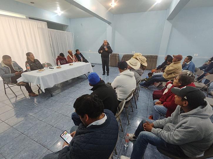 José Narro compromete esfuerzos federales para el progreso de Pinos