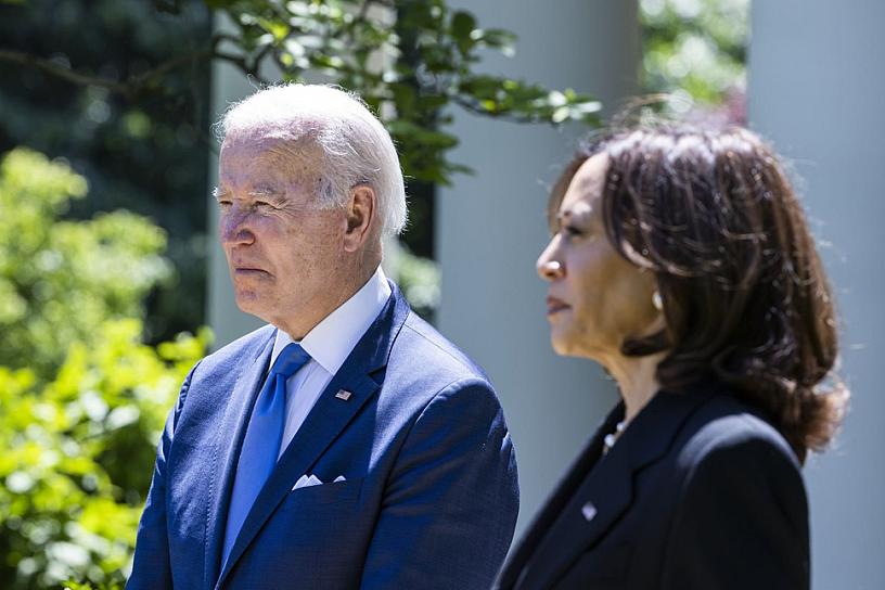 KAMALA HARRIS ES MÁS RICA QUE JOE BIDEN 