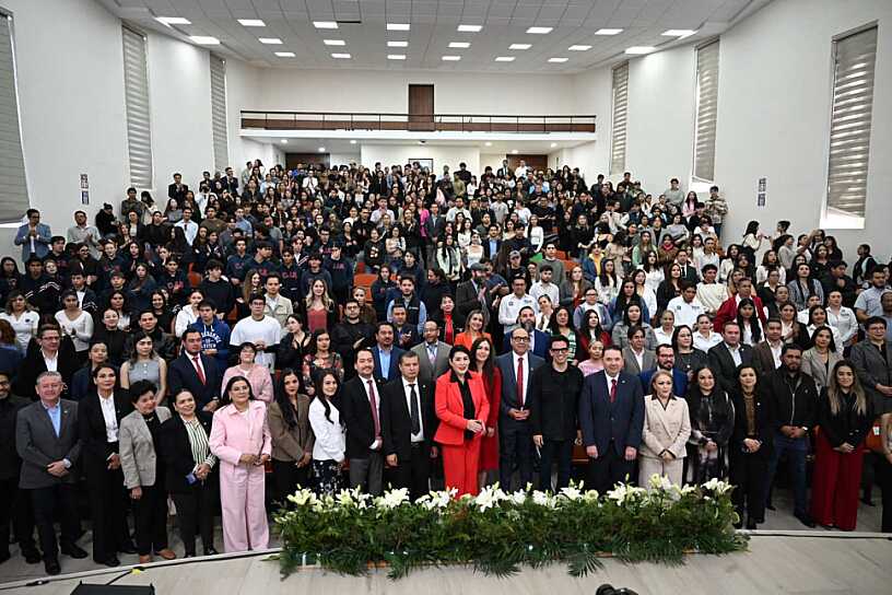 CONVOCAN A LOS JÓVENES A DEMOCRATIZAR COMO GENERADORES DE PAZ