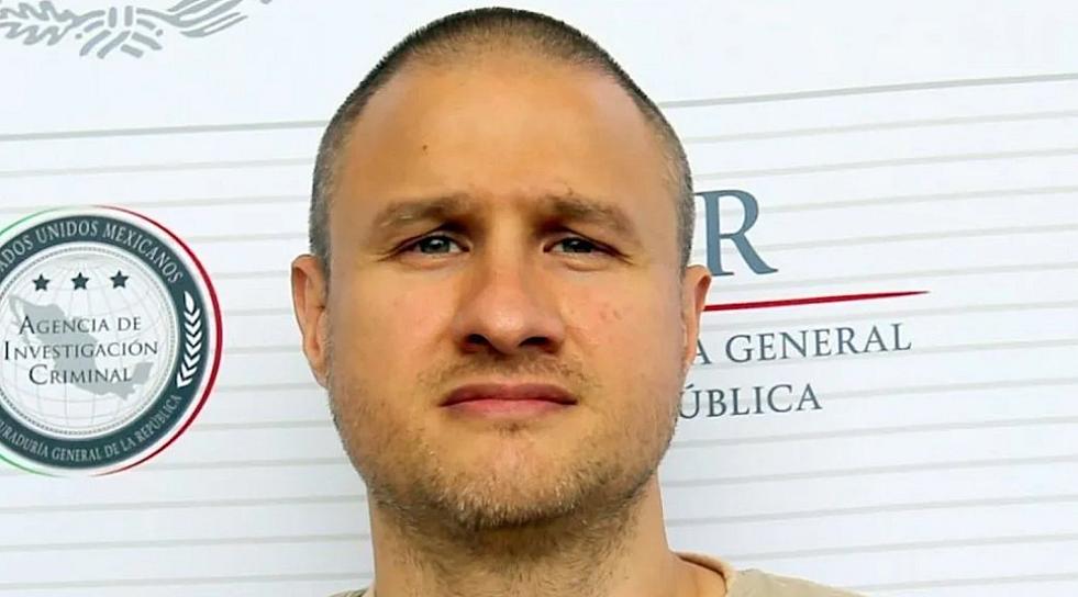 “LA BARBIE”, DE NUEVO EN CUSTODIA DEL SISTEMA PENITENCIARIO DE EU