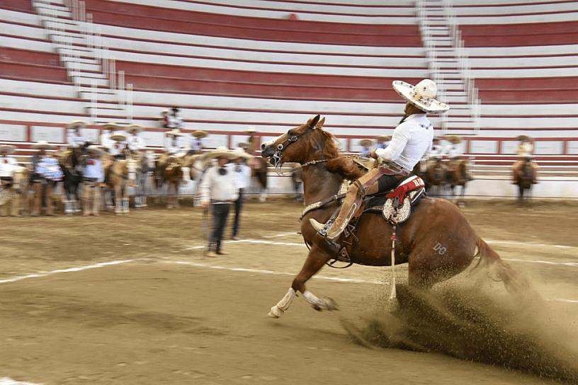 LA COLONIAL RTA ALCANZA 323 PUNTOS EN LA TERCERA SEMIFINAL