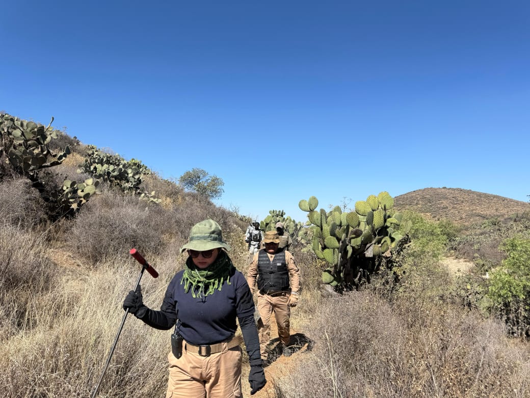 REALIZAN BÚSQUEDA FORENSE EN VETAGRANDE Y MORELOS