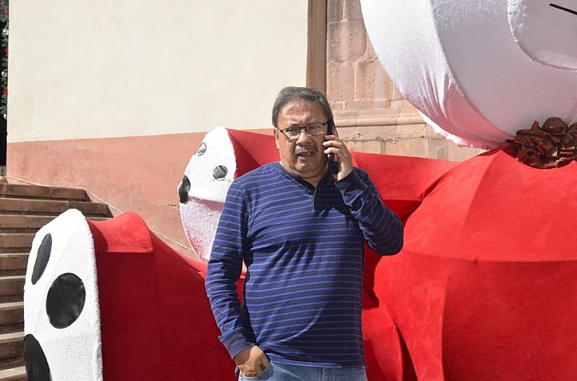 LAMENTA PROFESOR FALTA DE APOYO AL ISSSTEZAC 