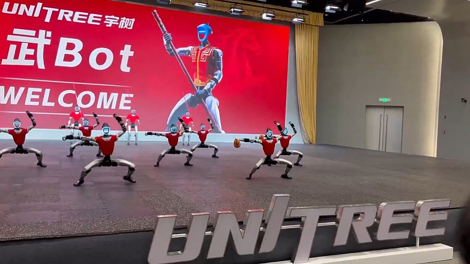 IMPRESIONAN ROBOT HUMANOIDES DE UNITREE EN DEMOSTRACIÓN TECNOLÓGICA