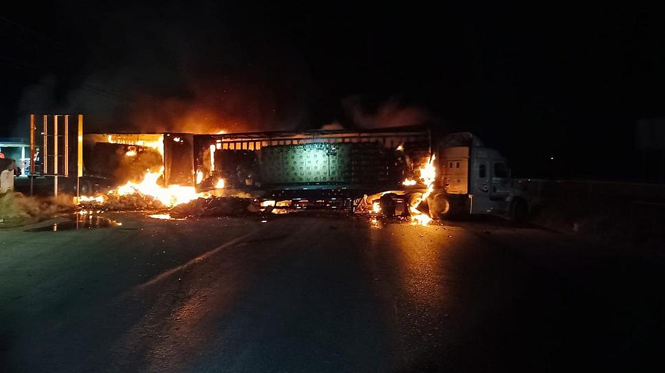 LIBERA PERSONAL DE LA SEDENA Y GUARDIA NACIONAL CARRETERAS ESTATALES TRAS BLOQUEOS 