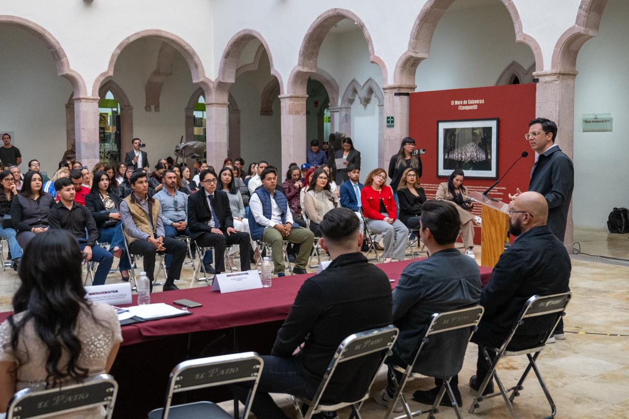 LLAMA RODRIGO REYES A LAS JUVENTUDES A MANTENER SU CONCIENCIA SOCIAL Y UNIDAD