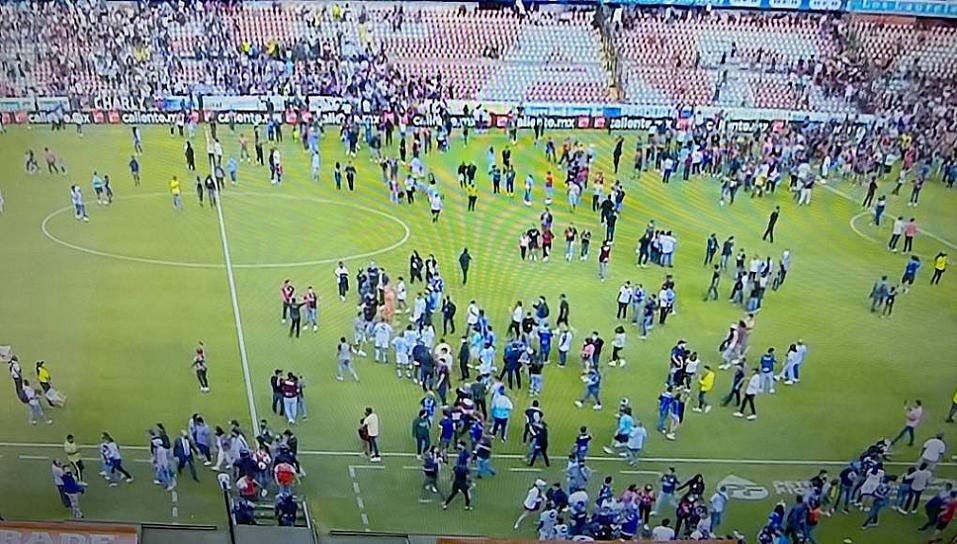 LIGA MX SUSPENDE EL RESTO DE LA JORNADA 9 POR INCIDENTES DE VIOLENCIA EN QUERÉTARO