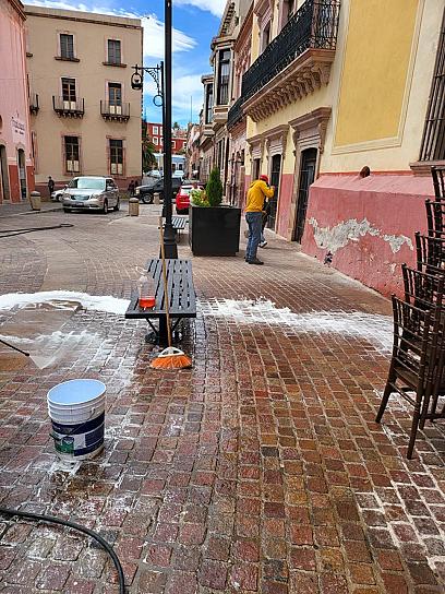 Limpian el Centro Histórico 