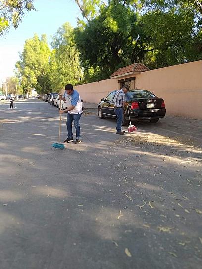 LIMPIAN INMEDIACIONES DEL ÁGORA JOSÉ GONZÁLEZ ECHEVERRÍA 