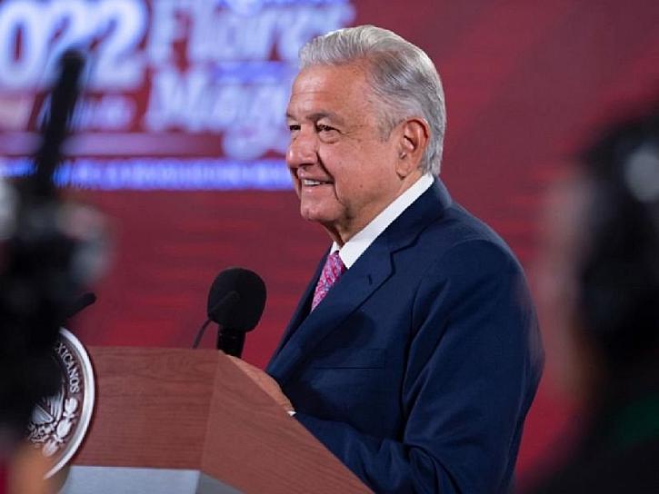 LLAMA AMLO A LEGISLADORES A REBELARSE Y VOTAR EN LIBERTAD EN REFORMA ELÉCTRICA