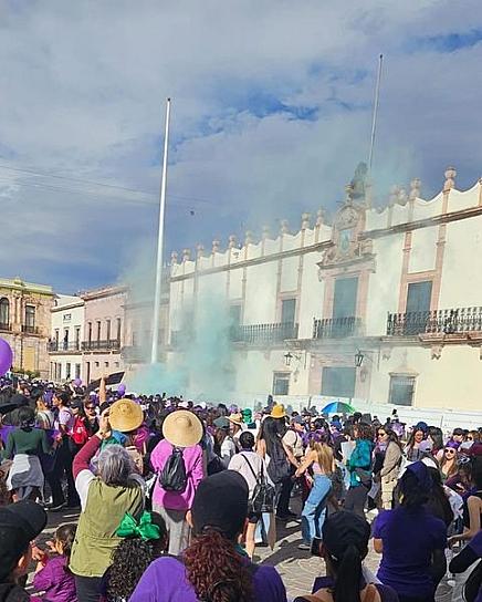LLAMAN A UNIR VOCES CONTRA REPRESIÓN POLICIAL DEL 8M