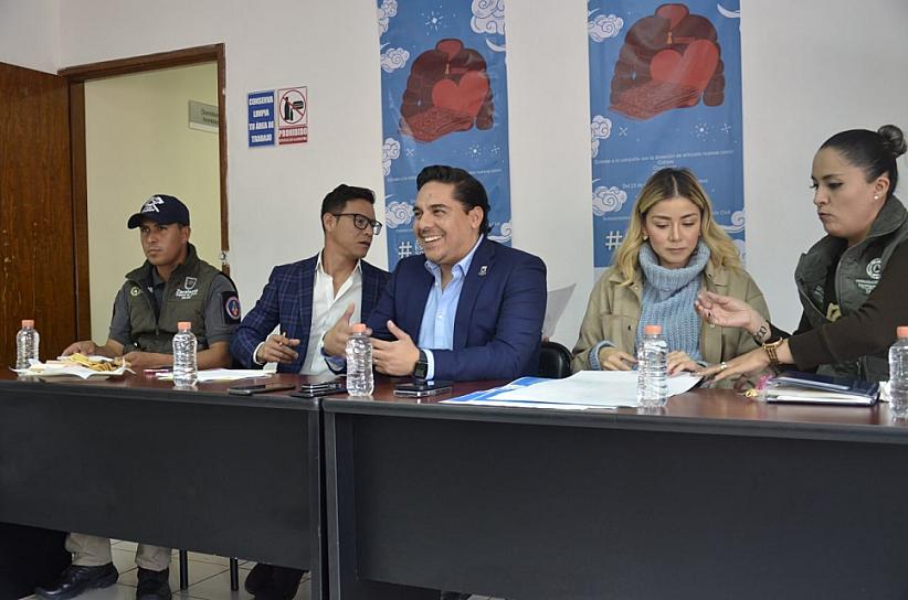 LLAMA PC A DONAR PRENDAS INVERNALES