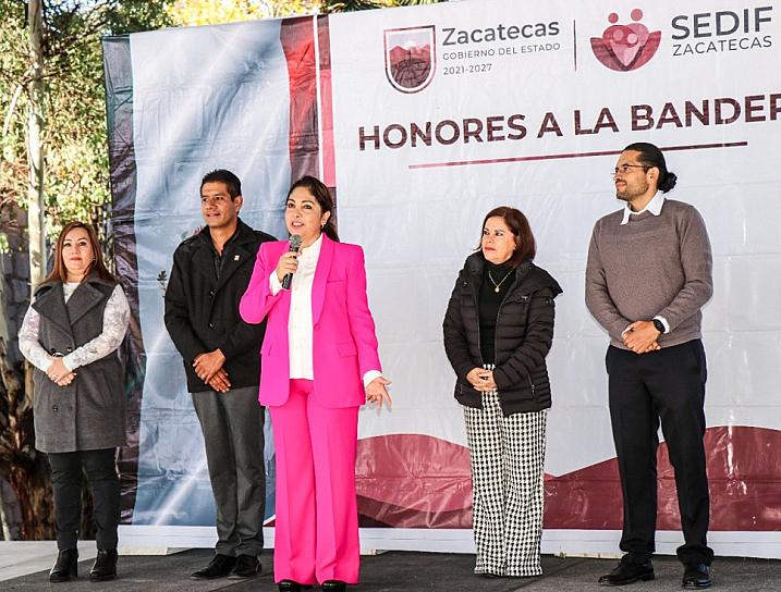 LLAMA SARA HERNÁNDEZ A LA UNIDAD PARA LOGRAR EL BIENESTAR 