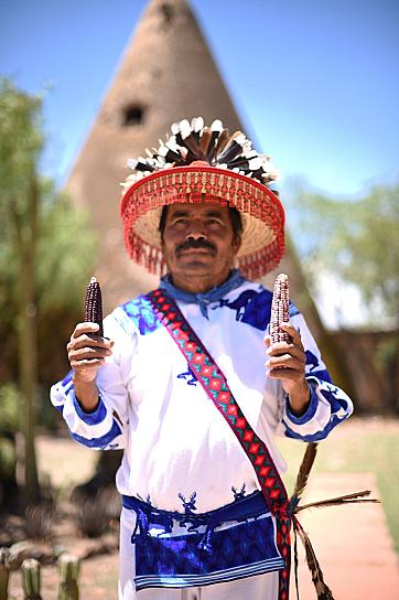LLEGA CEREMONIA DE LIMPIA WIXÁRIKA AL FESTIVAL DE JULIO