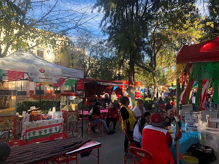 LLEGA VERBENA REVOLUCIONARIA A LA ALAMEDA