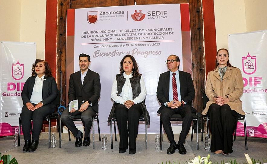LLEVA A CABO SEDIF REUNIÓN REGIONAL DE PROCURADURÍA PARA REFORZAR TRABAJOS CON MUNICIPIOS