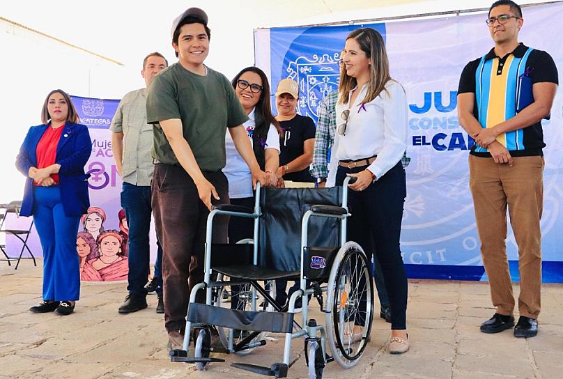 Lleva Ayuntamiento capitalino servicios públicos a comunidad El Maguey