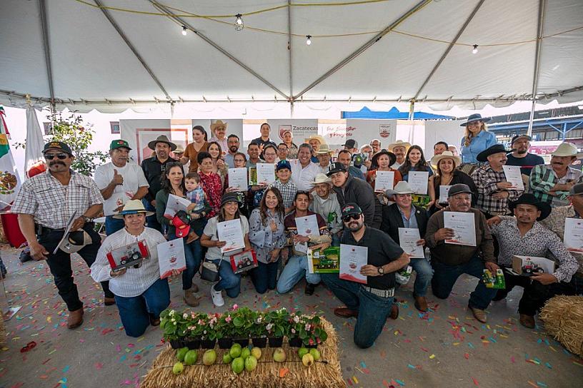 LLEVA DAVID MONREAL EXPO FERIA AGROPECUARIA A LOS ÁNGELES 