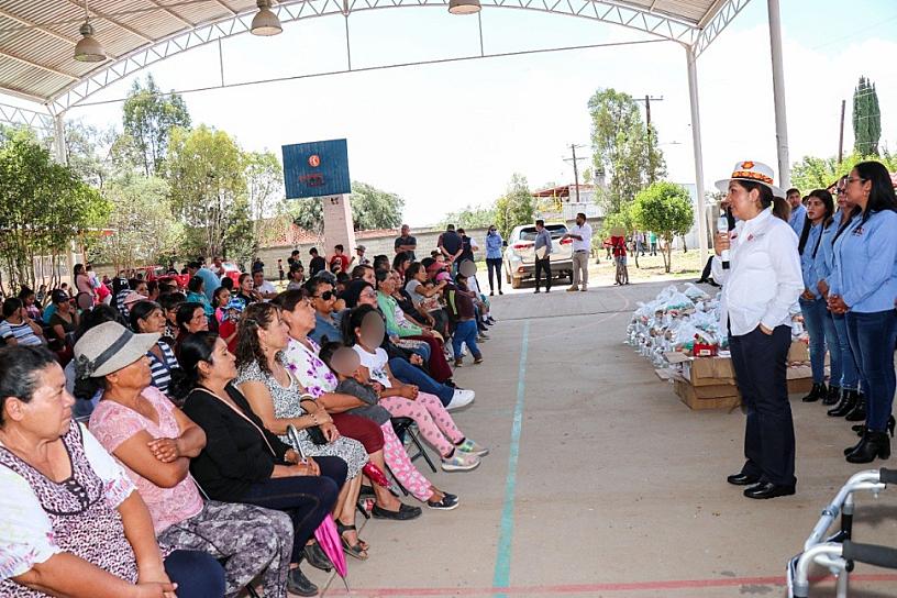 LLEVA DIF ESTATAL APOYOS SOCIALES A POBLACIÓN VULNERABLE DE NORIA DE ÁNGELES 