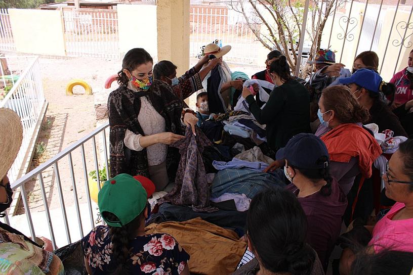  LLEVA DIF MUNICIPAL APOYOS A COMUNIDADES DE LA CAPITAL 