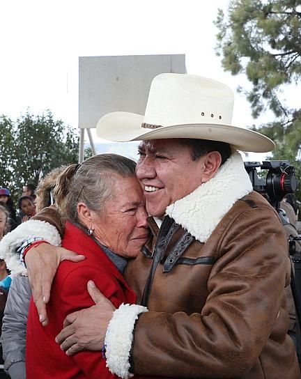 LLEVA GOBERNADOR  APOYOS ALIMENTARIOS A PRODUCTORES AFECTADOS POR LA SEQUÍA