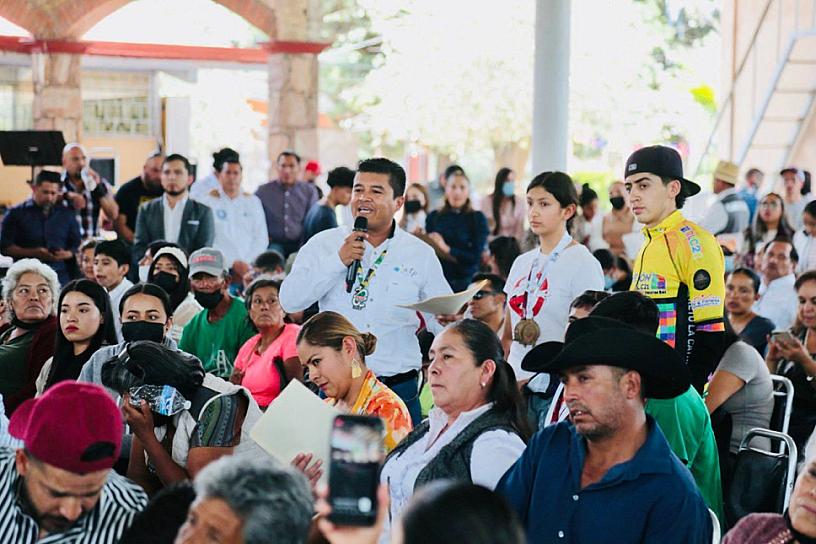 LLEVA GOBERNADOR AUDIENCIA POR LA TRANSFORMACIÓN A LORETO