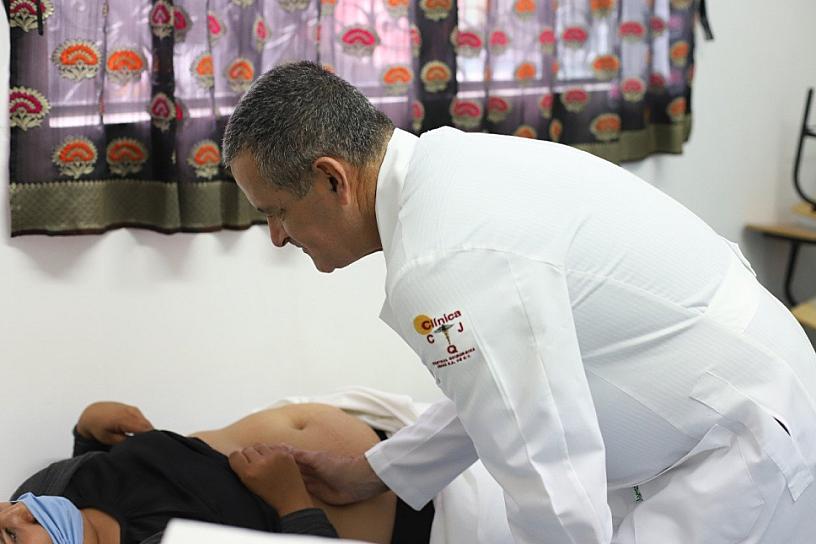 LLEVA HUMBERTO SALAZAR BRIGADAS DIF A ERMITA DE GUADALUPE