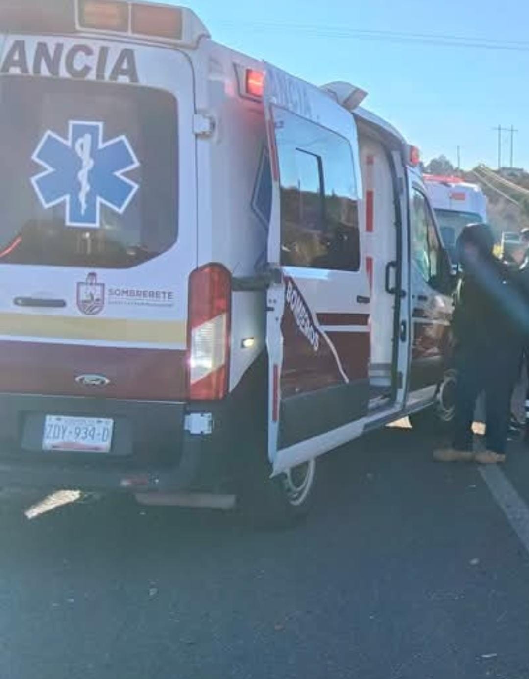 HALLAN DOS HOMBRES SIN VIDA EN CARRETERA FEDERAL 45