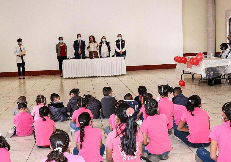 LLEVAN A NIÑOS DE CASA CUNA A FERIA DE CIENCIAS 