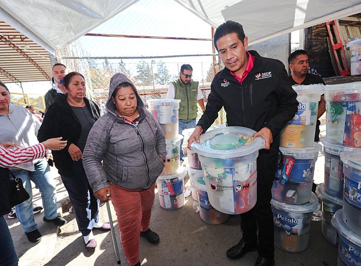 Llevan apoyos invernales a más de mil familias en Miguel Auza