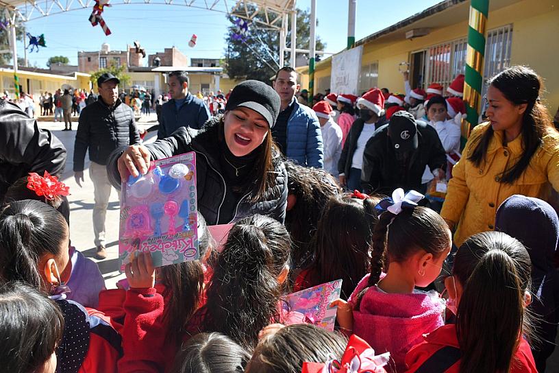 LLEVAN A TACOALECHE POSADA NAVIDEÑA 