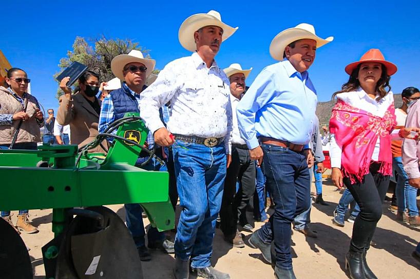 LLEVAN FERIA AGROPECUARIA A JIMÉNEZ DEL TEUL 