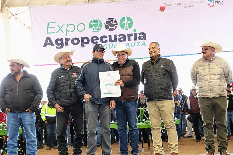 LLEVAN PRIMER EXPO FERIA AGROPECUARIA 2024 A MIGUEL AUZA 