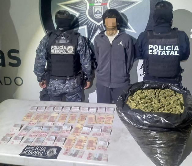 LO AGARRAN LOS POLIS POR POSESIÓN DE DROGA 