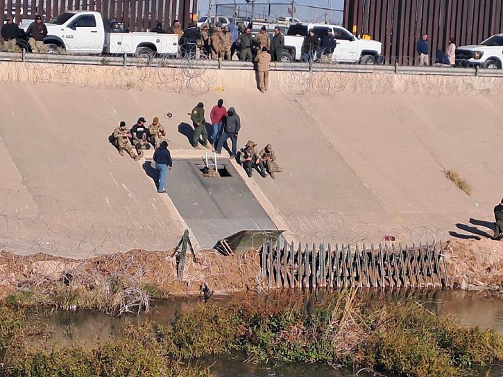 Localizan túnel ilícito en Ciudad Juárez que conecta con EU