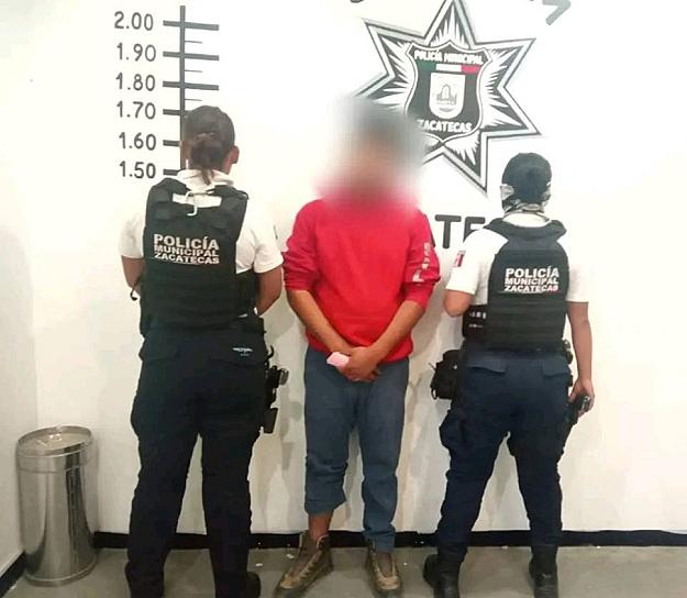 LO DETIENEN POR GOLPEAR A SU PAREJA 