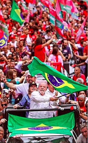 LULA DA SILVA VUELVE AL PODER EN BRASIL