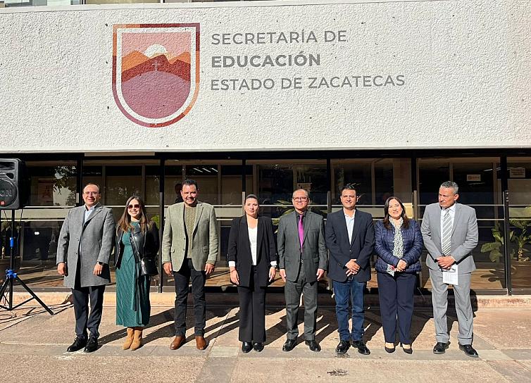 Maestros, motor de la transformación de la educación