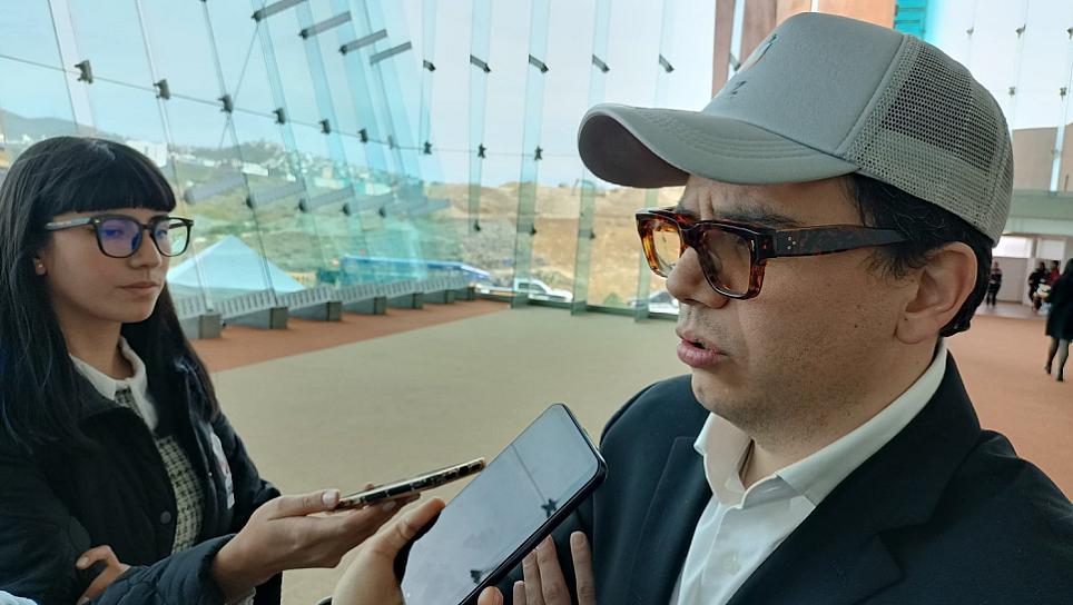MANTIENE GOBIERNO DEL ESTADO COMUNICACIÓN FLUIDA CON EMBAJADAS 